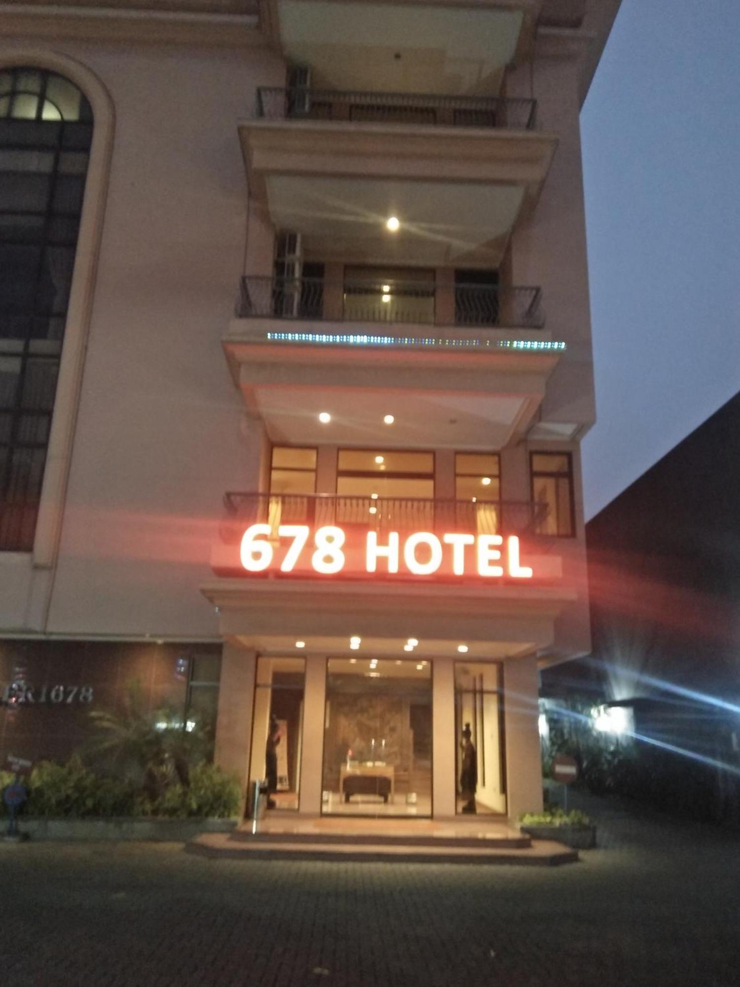 Hotel 678 Kemang Powered By Cocotel Jakarta Exterior photo